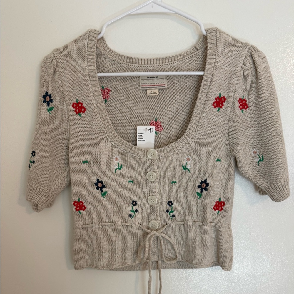 Kimchi Blue Beige Embroidered Floral Knit Cardigan Shirt Short Sleeve NWT XS